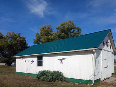 White Barn/ Garage